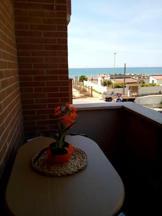 Tula 4 - Appartamento Vista Mare Passoscuro Exterior photo